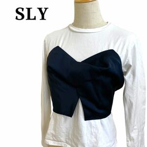 SLY スライ　長袖　Tシャツ