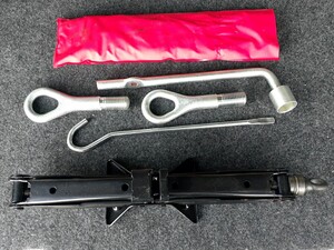 QNC21 bB 車載ジャッキ パンタグラフジャッキ 車載工具 トヨタ 09111-B1040