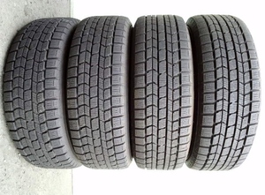 バリ山スタッドレス 205/60R16 DUNLOP DSX-2 ダンロップ 4本 BMW F30 F45 F46 MINI PACEMAN CROSSOVER VOLVO V40 V70 C4 VOXY JUKE ATENZA