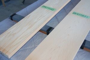 木曽桧 ヒノキ（天然材） と霧島杉 2本で21000円 角材 材木 木材 新品