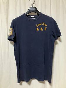 Abercrombie & Fitch アバクロンビー アンド フィッチ ロゴ刺繍/ワッペン 半袖Tシャツ ネイビー M 中古品