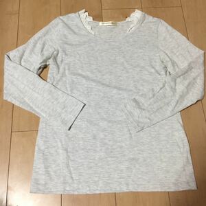 ★長袖Tシャツ ★襟元がかわいいカットソー★Ｌサイズ★１６０センチ★美品★