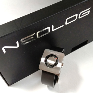 【neo38】新品　NEOLOG　QS/QC　デジタル腕時計　ネオログ シルバー×ブラック　黒　レザーベルト　本革　スクエア　ボーイズ/レディース　