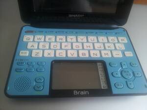 【中古】シャープ Brain 手書きパッド搭載カラー液晶電子辞書 学習モデル 音声対応100コンテンツ+学習100動画収録 ブルー系 PW-GC61