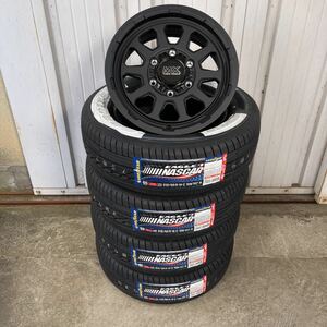 マッドクロスレンジャー◆グッドイヤー　NASCAR 215/65R16C 200系ハイエースレジアス　4本セットホワイトレター　ナスカー　マッドブラック