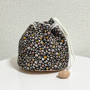 ハンドメイド　丸底 巾着★花柄（黒地）レース