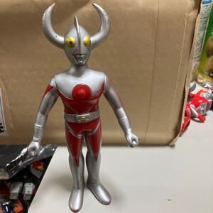 ウルトラの父　ソフビ　ウルトラチチ