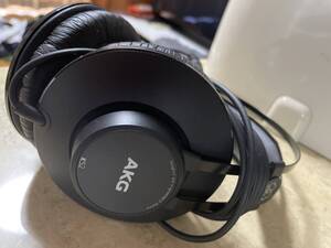 AKG ヘッドフォン USED