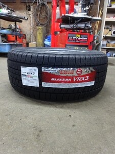 255/45R18　99Q　ブリヂストン　BLIZZAK　VRX3　新品スタッドレス　１本