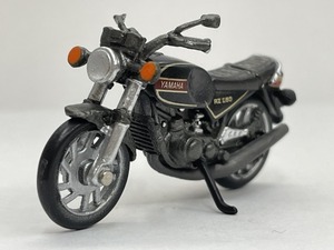 ■★セブンイレブン限定　蘇る絶版名車スーパーバイクコレクション　YAMAHA RZ250(1980年）