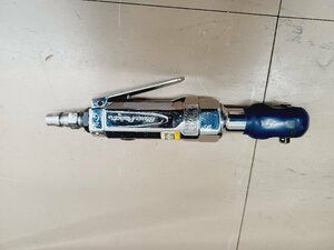 【中古品】Blue-Point（ブルーポイント）1/4sqエアラチェット AT200D エア工具/ITPM24Z91B8G