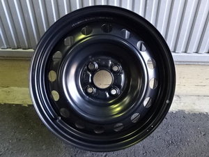 スチールホイール(2)・15×6J PCD100 4穴 オフセット約47 ハブ径約57mm 新車外し