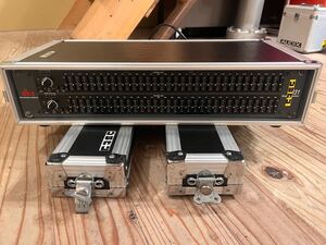 dbx 31バンドグラフィックイコライザー　231 ラックケース付き