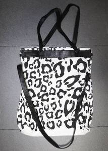 定価21000 新品 本物 KMRii トート バッグ Leopard Tote/M 1902-BG11 F ケムリ 7150