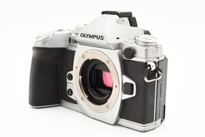 ★良品★ オリンパス OLYMPUS OM-D E-M1 ボディ シルバー 《付属品多数！》★完動品★ #33P54A501060