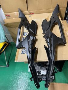 中古　ジャンク　ZX-25R 艶消カーボンインナーカウル 左右