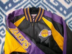 ロサンゼルス レイカーズ 革？レザー？ジャケット 極美品 XL？ Los Angeles Lakers レーカーズ NBA