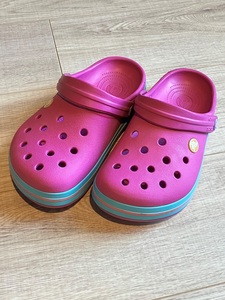 crocs クロックス サンダル J3 21㎝～22㎝ ピンク/アイスブルー ジュニア 中古 送料無料