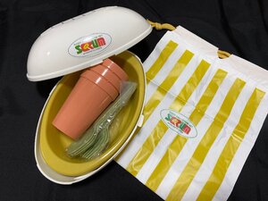 新品 未使用 scrum×LEBEN キャンプグッズ 食器セット 皿 コップ フォーク スプーン 3人分 ピクニック ラグビーボールモチーフ ラグビー好