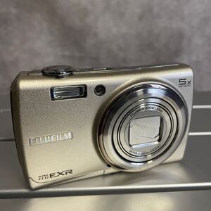 FUJIFILM FINEPIX F200EXR コンパクトデジタルカメラ ●277434