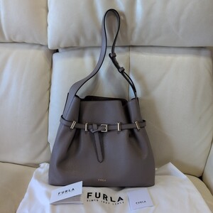 フルラ（FURLA） ショルダーバッグ　グレージュ　新品！