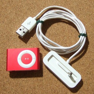 レア・カラー PRODUCT RED・2GB　shuffle・第2世代　バッテリー＆コンディション良好