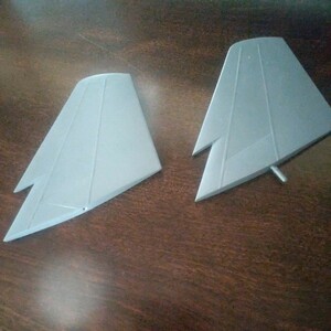 タミヤ 1/32 F-15 イーグル 付属 水平尾翼 塗装済み完成品 片方取り付けピン無し