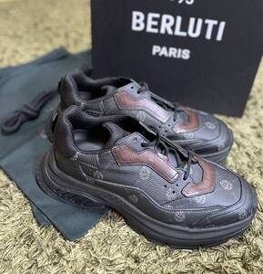 ★未使用品★本物　Berluti ベルルッティ　スニーカー　サイズ9