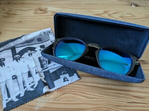 OAKLEY オークリー LATCH ラッチ 　9349-06 偏光レンズ　美品　付属品サービス　プリズムレンズ