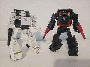 Transformers Earthrise Deluxe Class Runamuck and Runabout 海外 即決