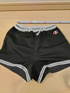 美品! ショートパンツ レディース チャンピオン 短パン スポーツウェア トレーニングウェア 運動 ダイエット Champion ランニング Mサイズ