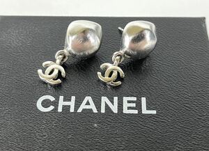 【SI1443】 CHANEL シャネル ココマーク スイング ピアス シルバーカラー ひし形 レディース アクセサリー 箱付き 約5.8g 