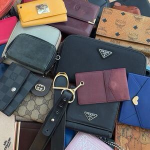 1円 ブランド HERMES LOUIS VUITTON GUCCI PRADA CELINE YSL Cartier GIVENCHY 極美品有 まとめ40点 財布 ベルト カードケース キーケース