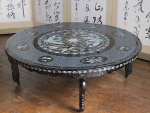 逸品 黒漆 青貝螺鈿細工 鳳凰図 折りたたみ式 円形 座卓/座敷机/テーブル/卓袱台/ちゃぶ台/小盤/韓国/李朝/伝統工芸