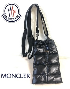 新品 モンクレール MONCLER 中綿入り ポーチ 特大ダウン調ケース　巾着型　黒ブラック　ロゴ入り