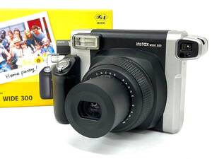 12E1★通電OK★ FUJIFILM/富士フィルム instax WIDE 300 チェキ インスタントカメラ ポラロイド ジャンク