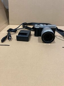 【G66393】FUJIFILM X-A1 ミラーレスカメラ 通電確認済み