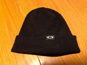 OAKLEY オークリー ニットキャップ ニット帽 キャップ ビーニー Beanie 黒 帽子 ニット