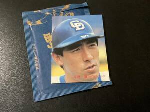 未開封開封品　美品　レアブロック　カルビー82年　平野（中日）No.750　プロ野球カード　限定版