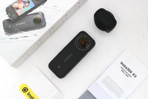 並品｜Insta360 Insta360 X3 ブラック CA01-M2951-2F4