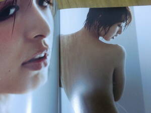 生写真付き　篠田麻里子写真集「麻里子」 2010年　曽根将樹