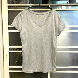 Tシャツ natural beauty basic M グレー 半袖 Vネック ナチュラルビューティーベーシック　k2405157