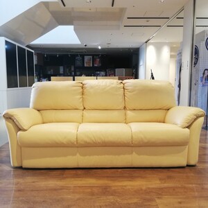 ◇イタリア製　NATUZZI ナツッジ　総革　レザーソファ　3シーター　3P　/　インテリア　家具　モダン　お洒落　ブランドインテリア