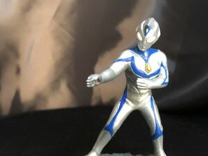 ウルトラマンフィギュア～ウルトラマンダイナ　ガチャガチャ　カプセルトイ　特撮　円谷　名鑑　DG HG HGIF