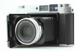 極美品★ フジフィルム 富士 Fujifilm Fuji GF670 Pro Silver 中判フィルムカメラ 完動品