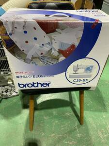 美品　brother ブラザー　電子ミシン　ケース付　ELU52 C35-BF コンパクトミシン　取説DVD 付き　裁縫 手芸 ハンドクラフト　ミシン　現状