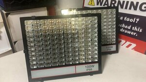 【2個セット屋外防 塵防水!!】LED投光器 100W 防犯ライト 薄型 高輝度 500W相当 5000LM 昼光色 省エネ AC85-265V 昼光色コード3m　0601