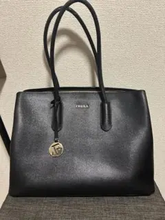 FURLA アルバ　 レザー　トートバッグ　 黒