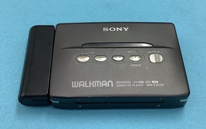 SONY/ソニー ポータブルカセットプレーヤー WM-EX555 WALKMAN/ウォークマン 電池ケース付き【ジャンク】