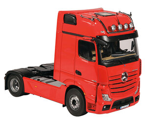 NZG 1/18 Mercedes Benz Actros Gigaspace 4x2 Red　メルセデス　ベンツ　アクトロス　トレーラーヘッド